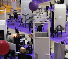 Louer ou acheter votre matériel de salon professionnel ?