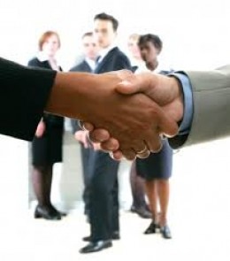 Réussir votre premier contact prospect sur le salon BtoB